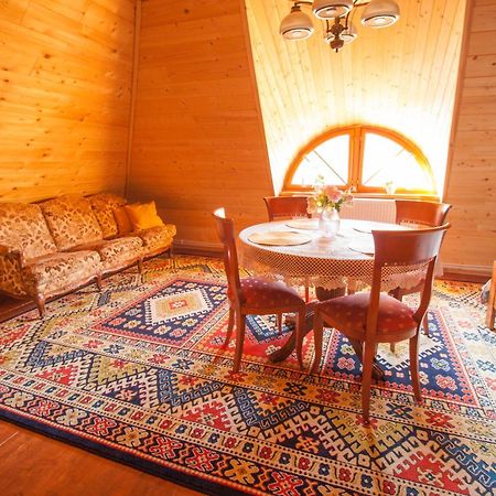 Holiday House Folwark Jelen Poniklica المظهر الخارجي الصورة