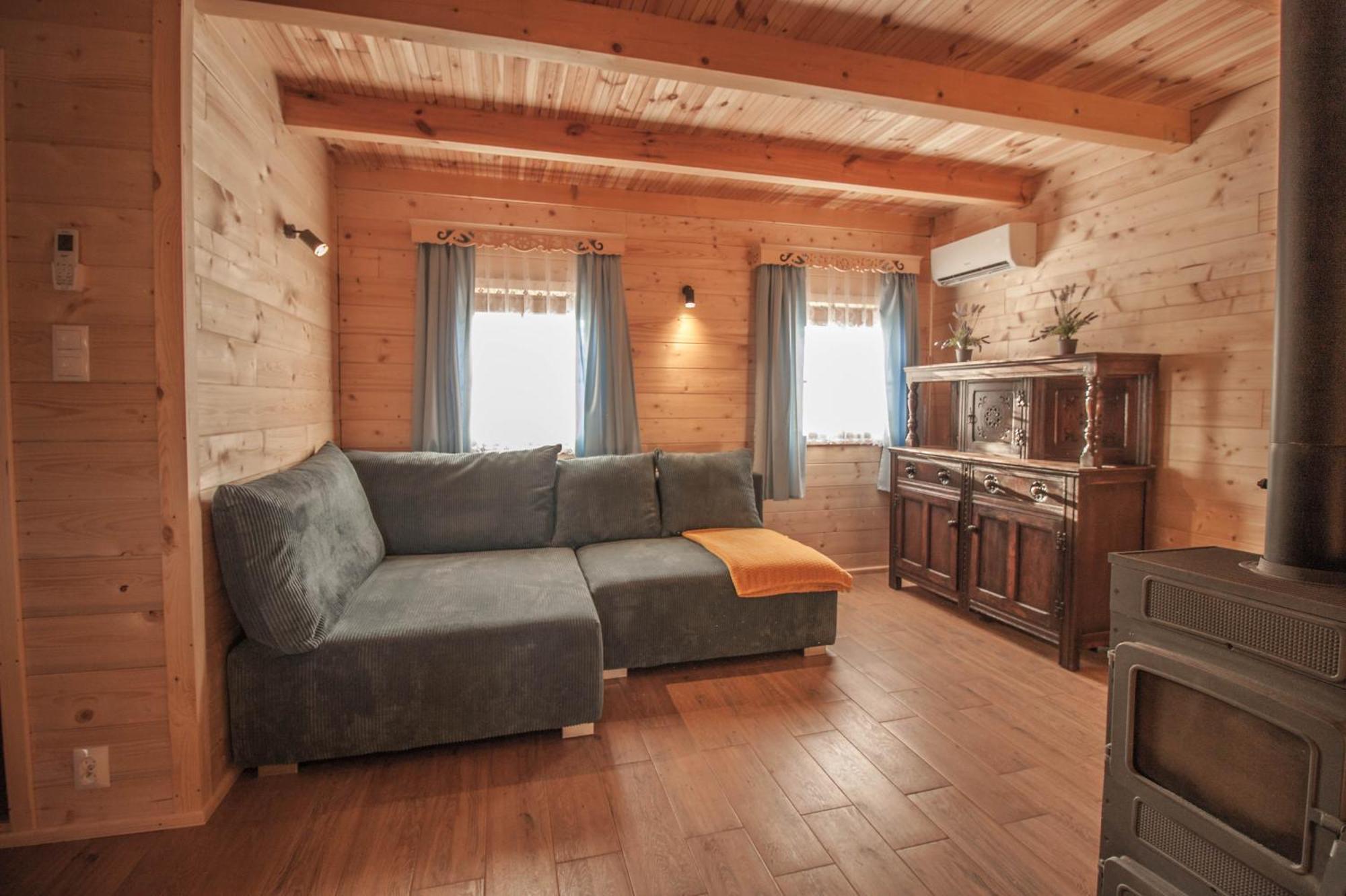 Holiday House Folwark Jelen Poniklica المظهر الخارجي الصورة